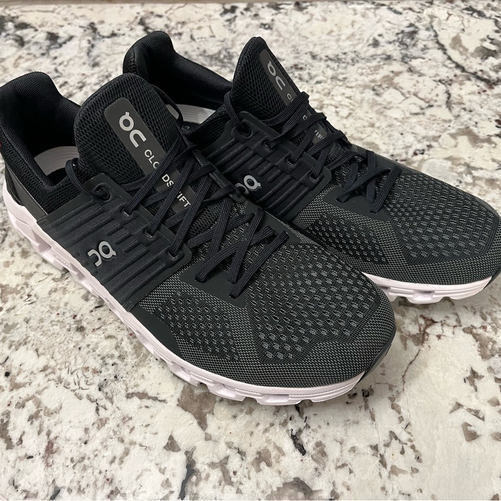 On Men’s Cloudswift Running Shoes Size 12 Black